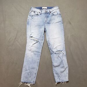 ABERCROMBIE & Fitch • Mid rise Boyfriend  Jean in Medium Blue Distressed • 26